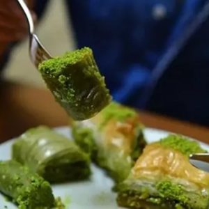 🍰 Tatlı Yerken Dikkat Edilmesi Gereken 5 Nokta