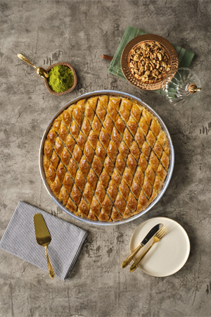 Tereyağlı Ev Baklavası