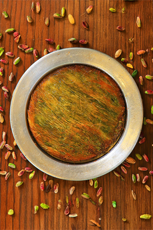 Fıstıklı Peynirli Künefe