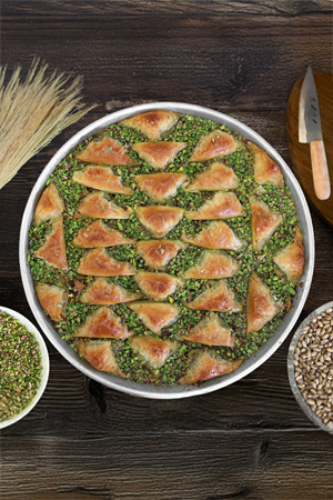 Tereyağlı Fıstıklı Şöbiyet